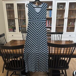 Apt. 9 Blue and White A-Line Sleeveless Maxi Dress